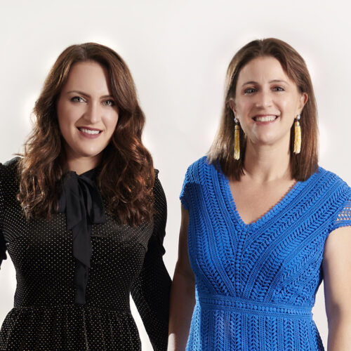 Jacqueline Strum and her sister Erika Strum Silverstein